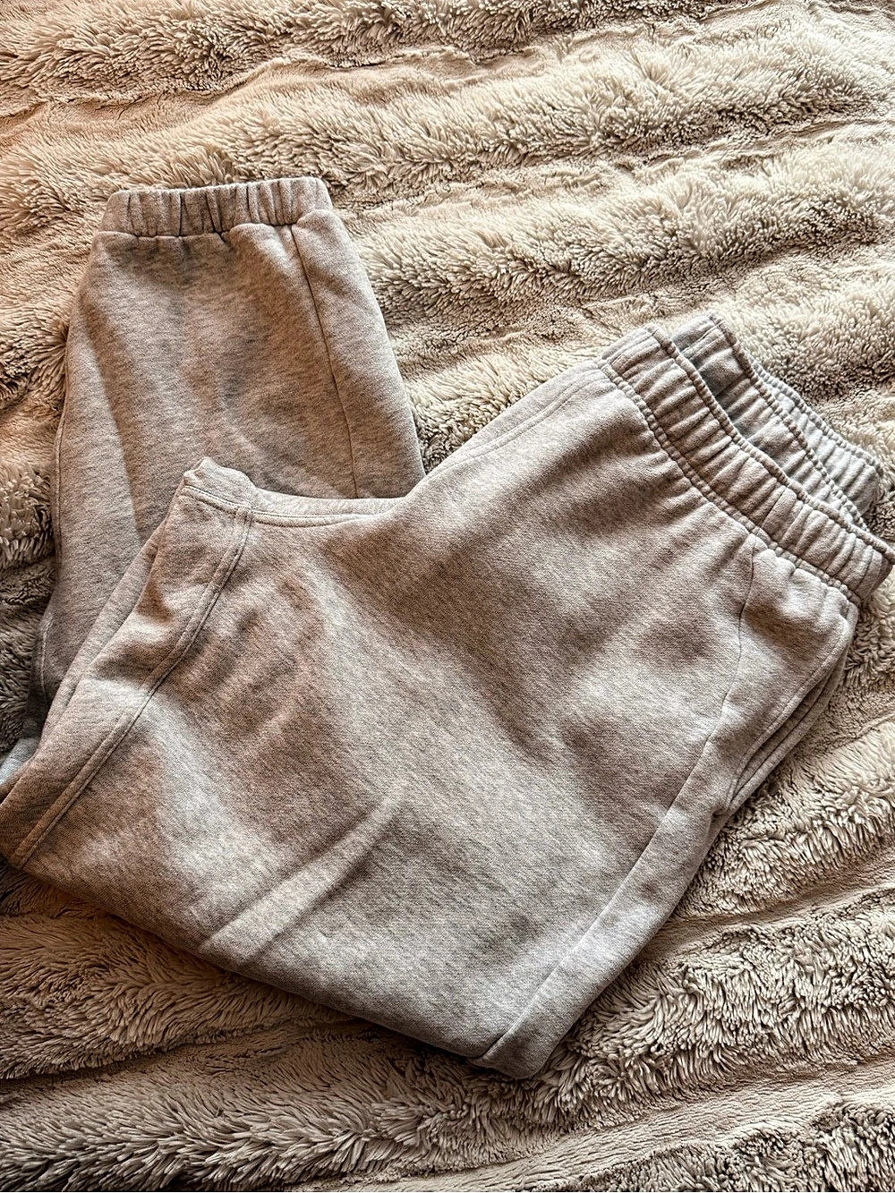 lululemon Scuba Cropped Mid-Rise Jogger - L